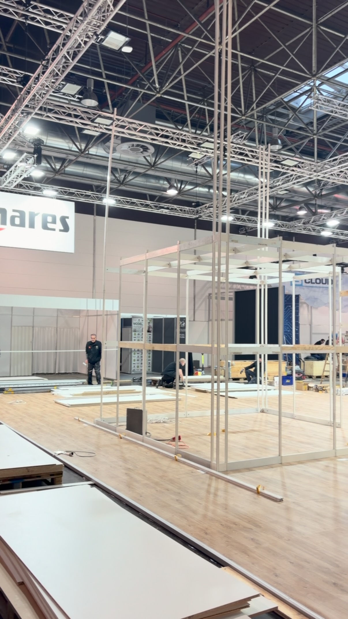 Instagram-Beitrag von Lüco Messebau Süd-West GmbH